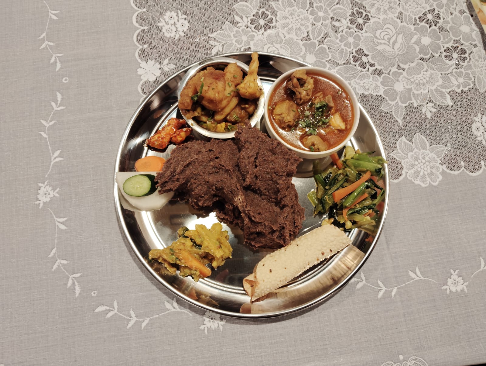 Traditional dhindo set